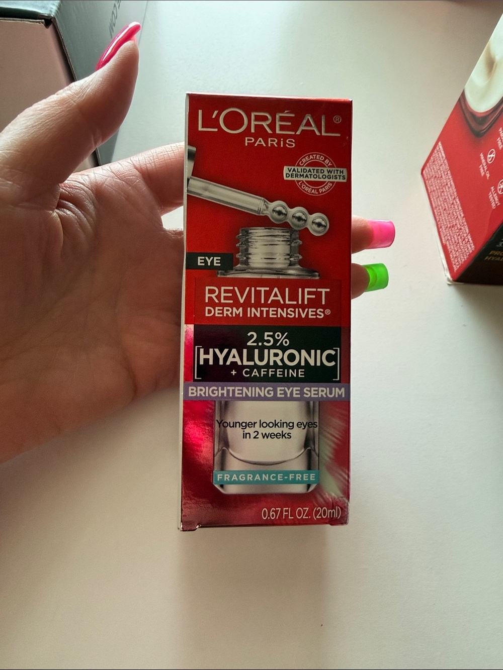 L’Oreal Paris Revital lift 2.5% Hyaluronic + Caffeine NIB
